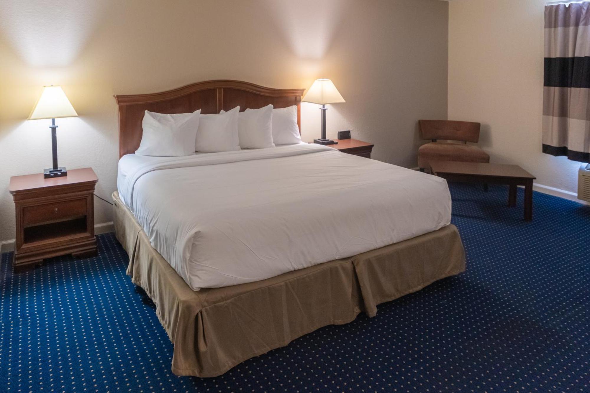 Cottonwood Suites Savannah Hotel & Conference Center Pooler Exterior foto