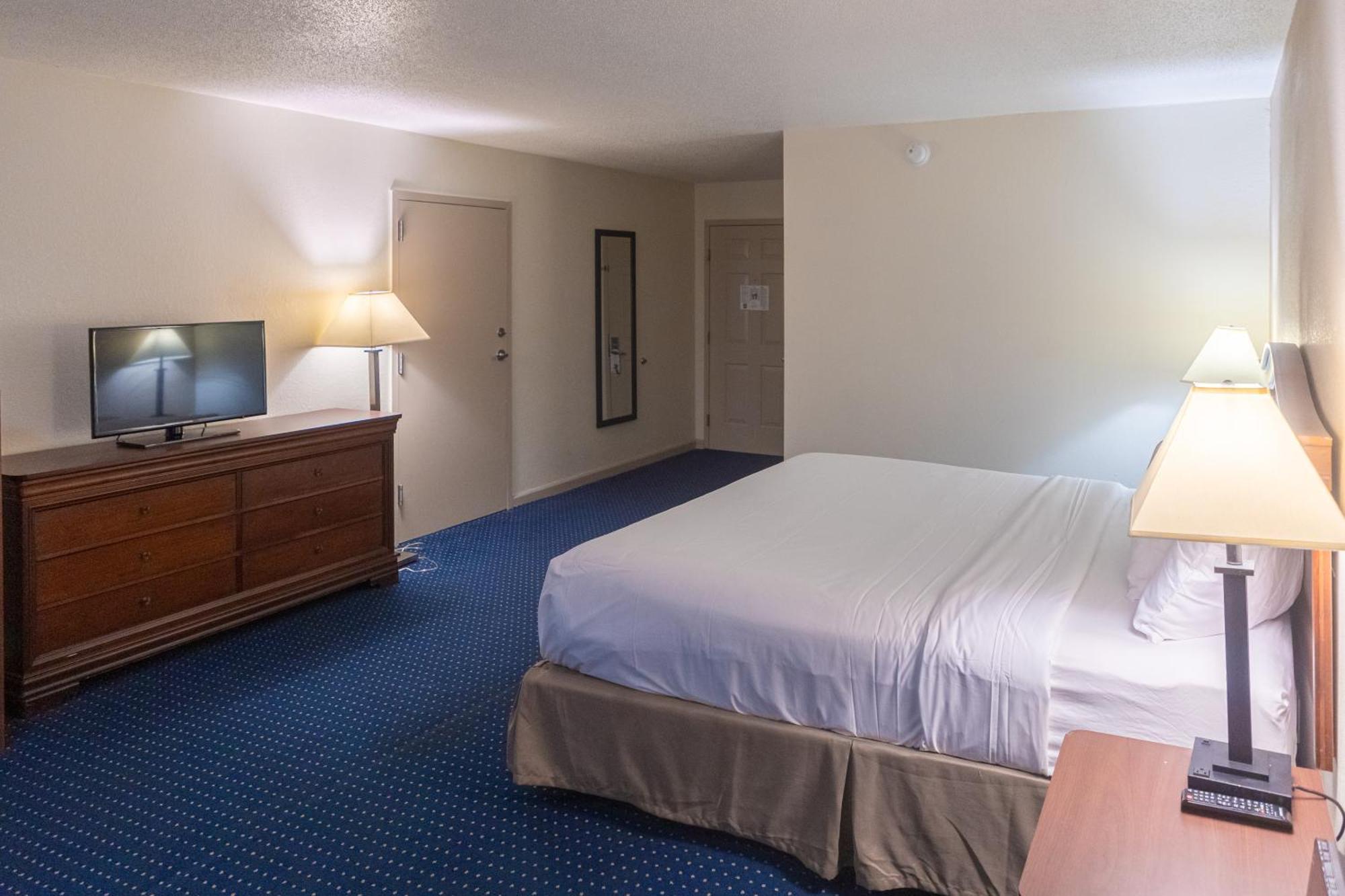 Cottonwood Suites Savannah Hotel & Conference Center Pooler Exterior foto